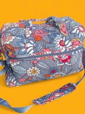 Vera Bradley Tropical Evening Gray-Blue Floral Quilted Travel Bag with Strap